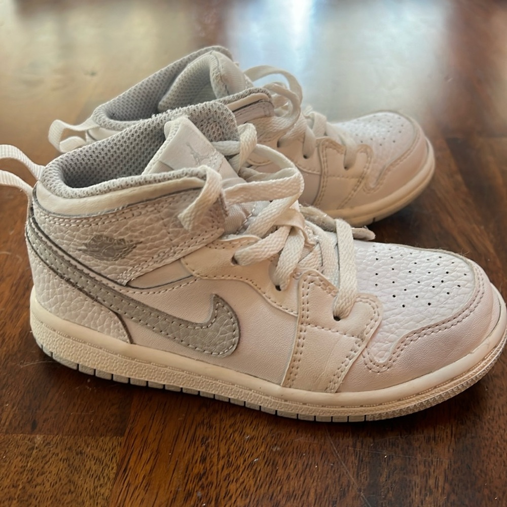 Jordan 1 mid 9c